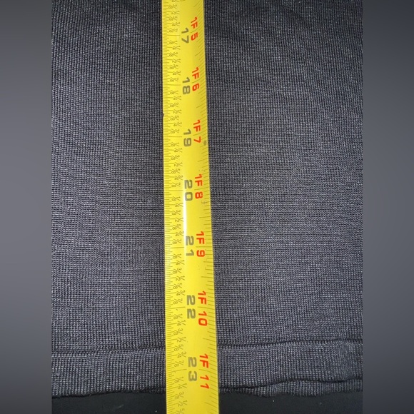 Brooks Brothers Blue Label Black 70% Silk Top With Cutouts on sleeves Sz S EUC - Picture 9 of 10